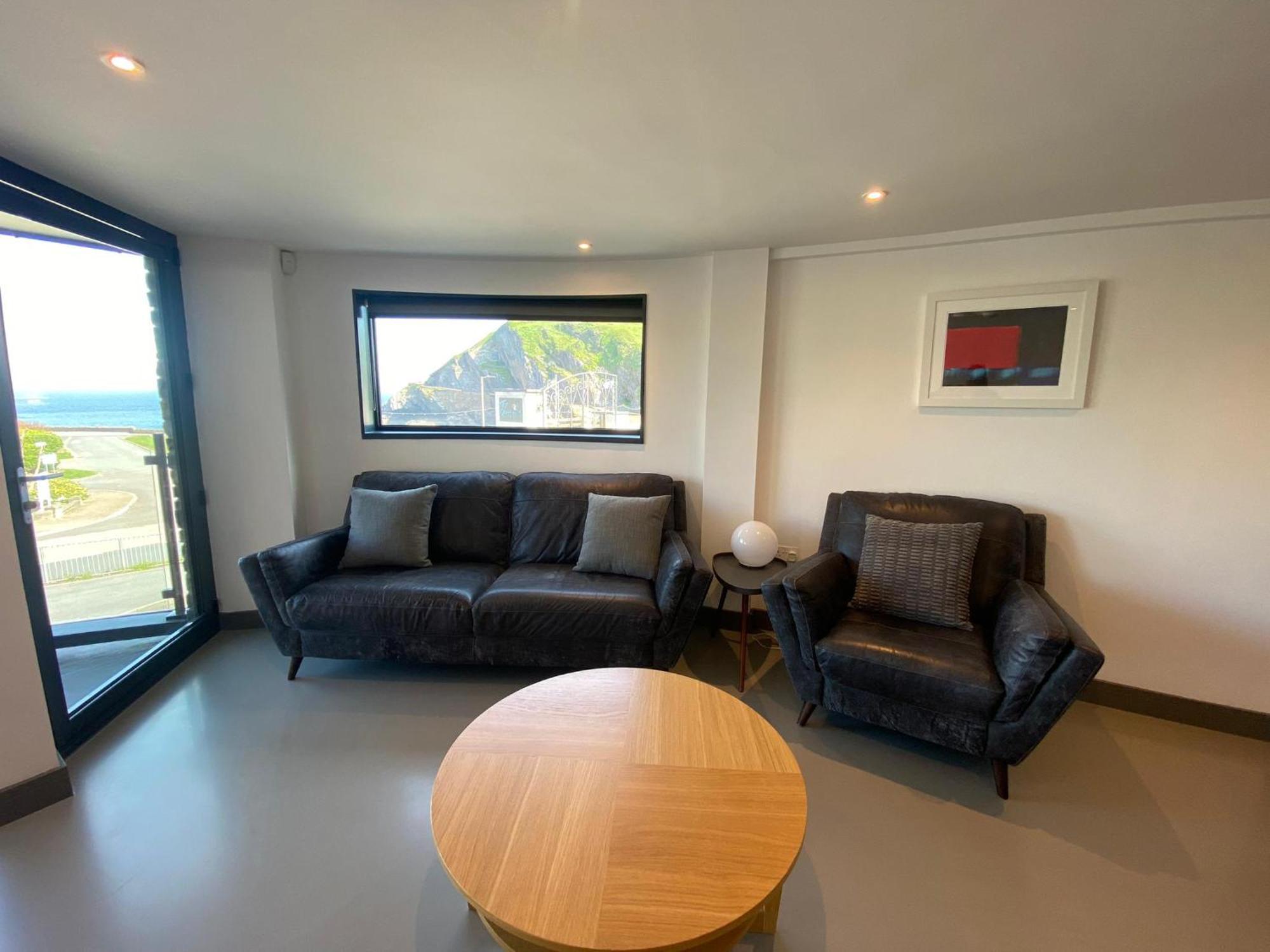 2 The View Apartments Ilfracombe - Seafront, Parking, Lift, Ev Exterior photo